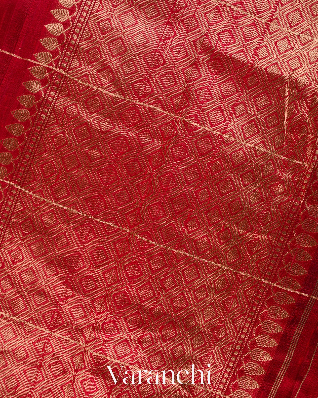 Crimson Red Checkered Pure Raw Silk Handloom Saree