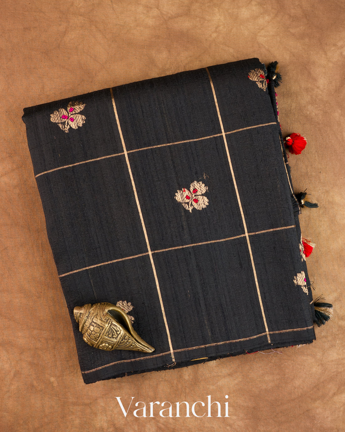 Jet Black Checkered Pure Raw Silk Handloom Saree