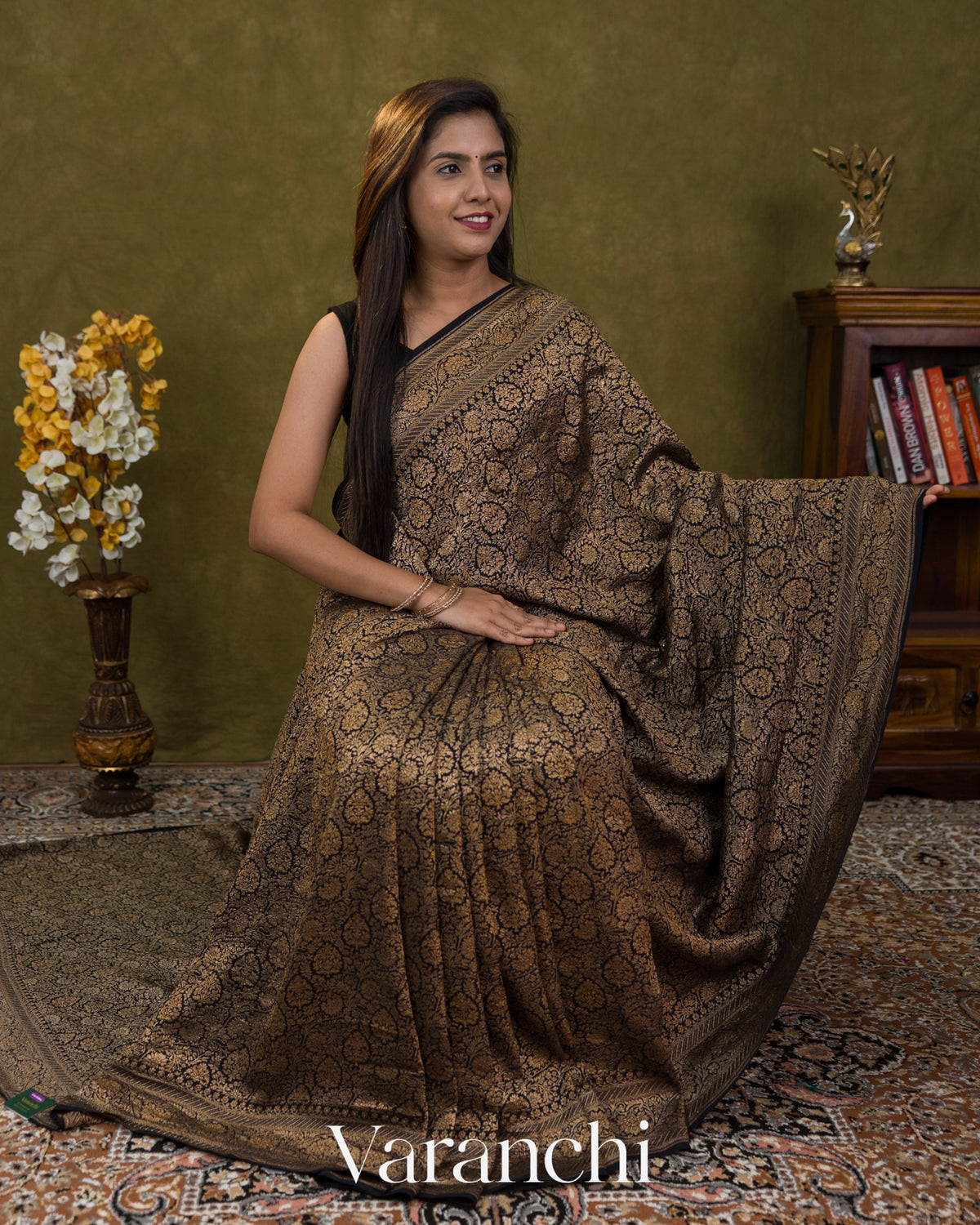 Jet Black Floral Brocade Pure Crepe Silk Handloom Saree
