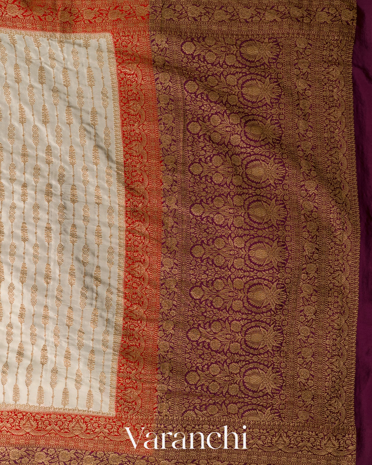 Off-White Striped Pure Crepe Silk Handloom Saree