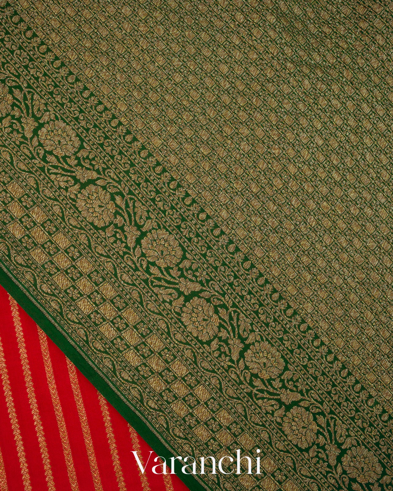 Chilly Red Striped Pure Crepe Silk Handloom Saree