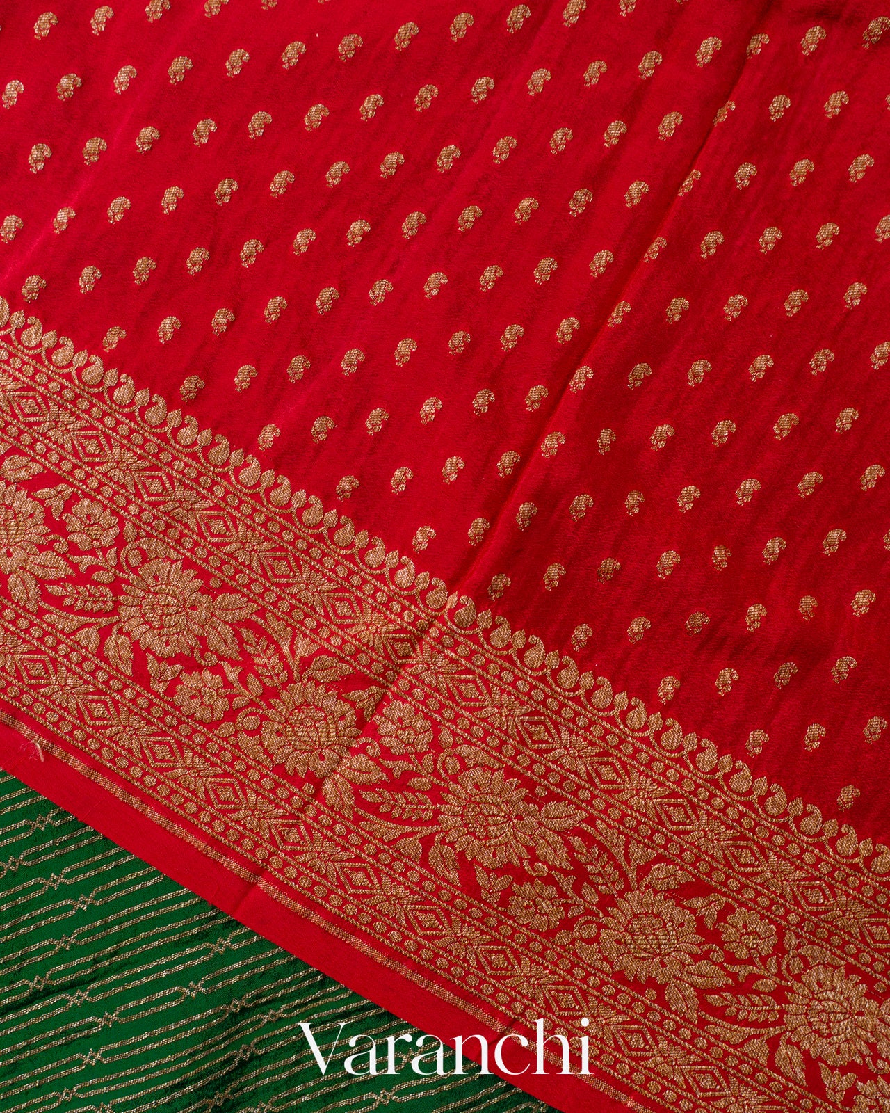 Bottle Green Striped Pure Crepe Silk Handloom Saree