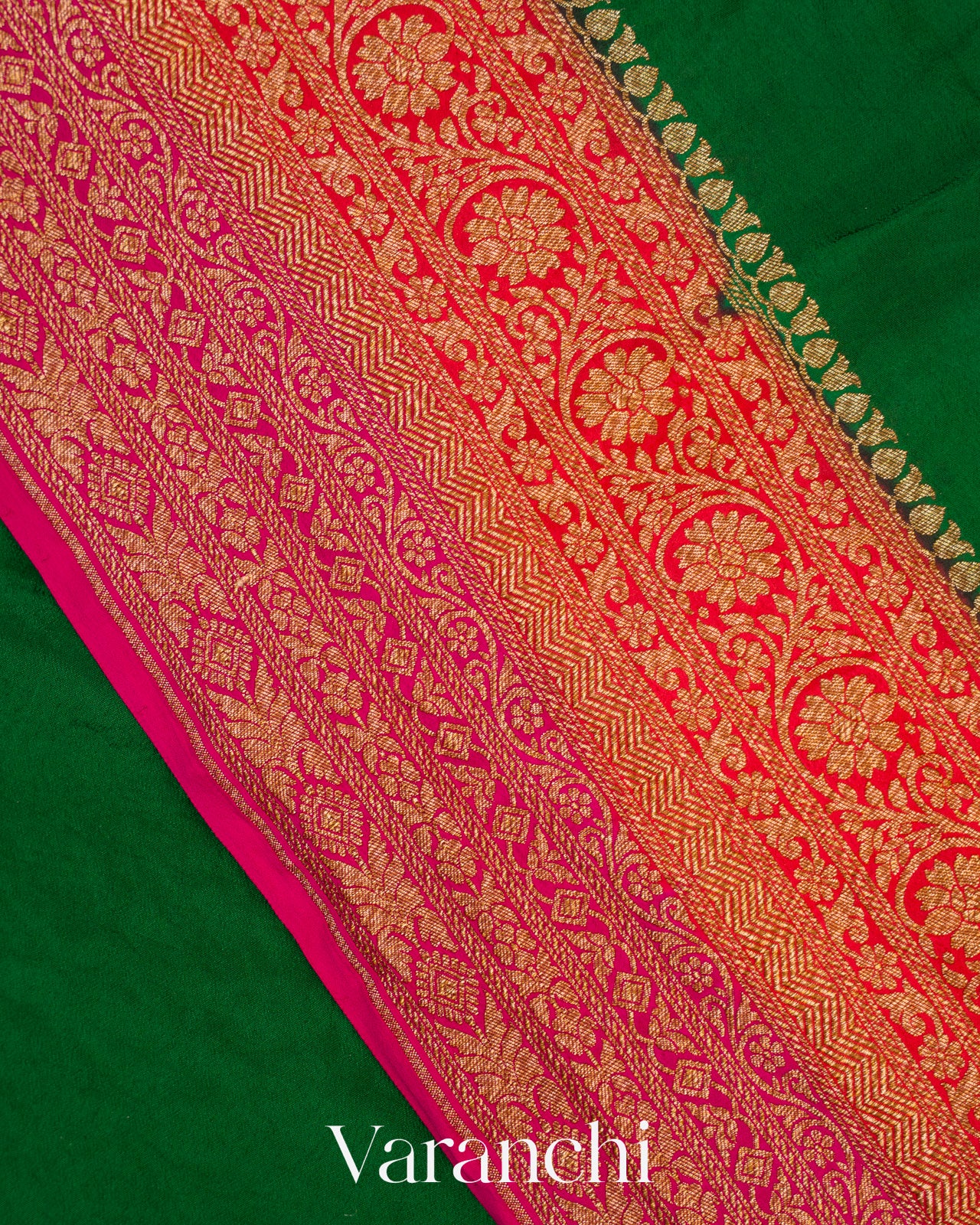 Bottle Green Floral Border Pure Crepe Silk Handloom Saree