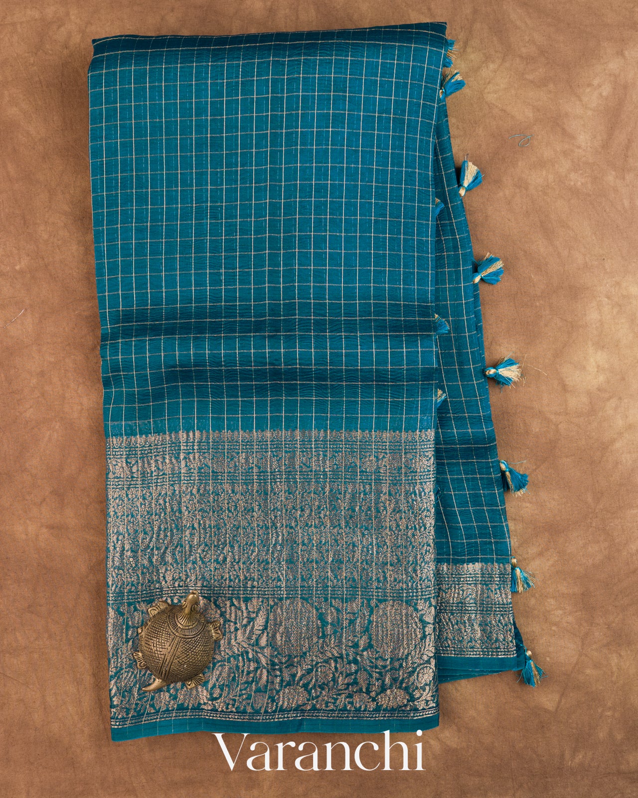 Peacocok Blue Checkered Pure Crush Kora Silk Saree — Full Saree