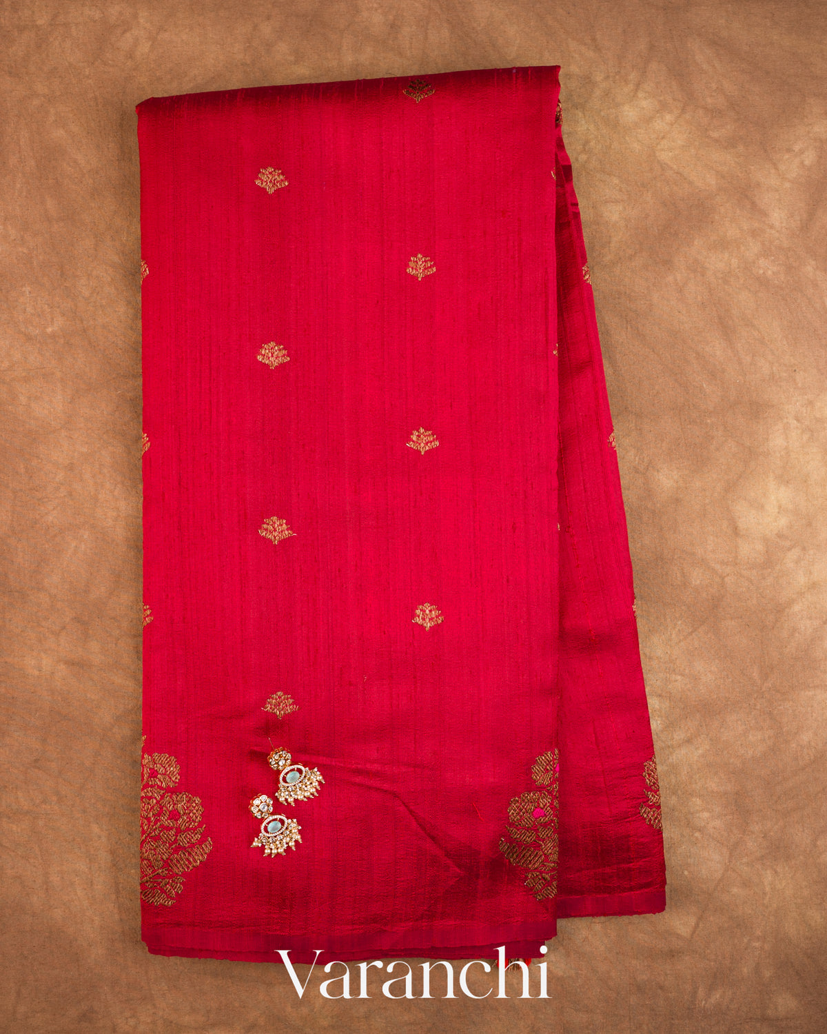 Ruby Red Borderless Pure Raw Silk Handloom Saree — Full Saree
