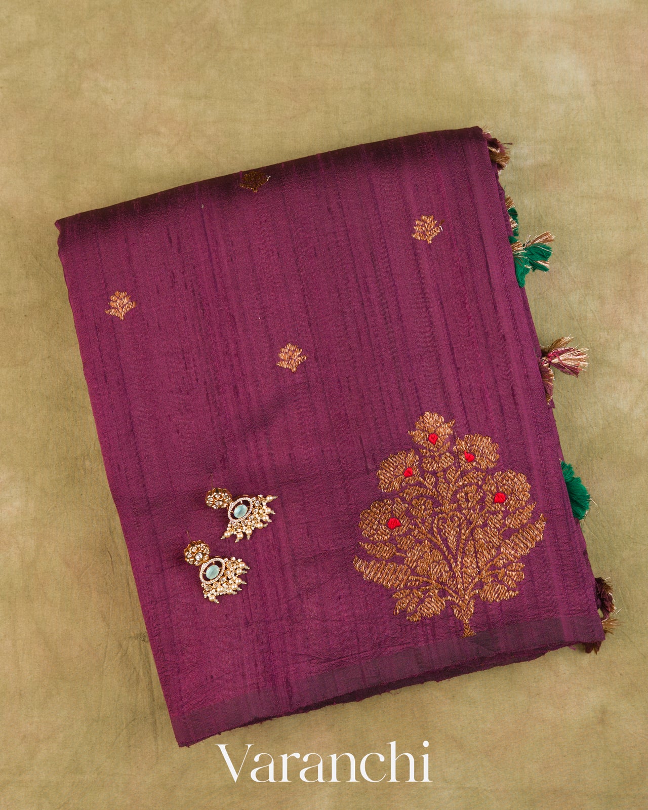 Deep Wine Borderless Pure Raw Silk Handloom Saree — Folded