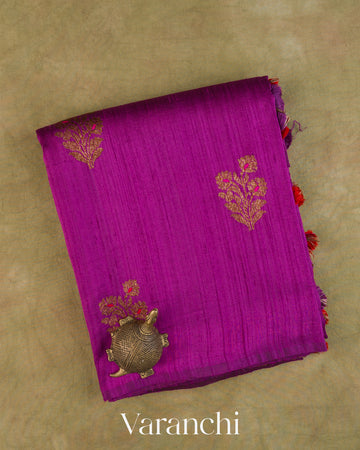 Rich Magenta Borderless Pure Raw Silk Handloom Saree — Folded