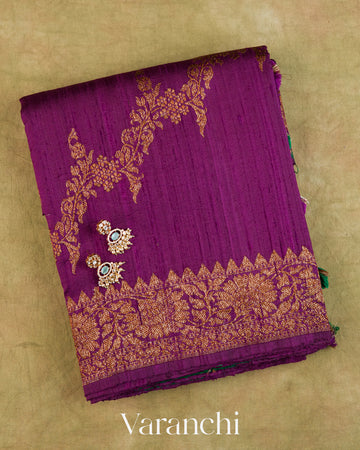 Wine Purple Floral Lehariya Pure Raw Silk Handloom Saree — Folded