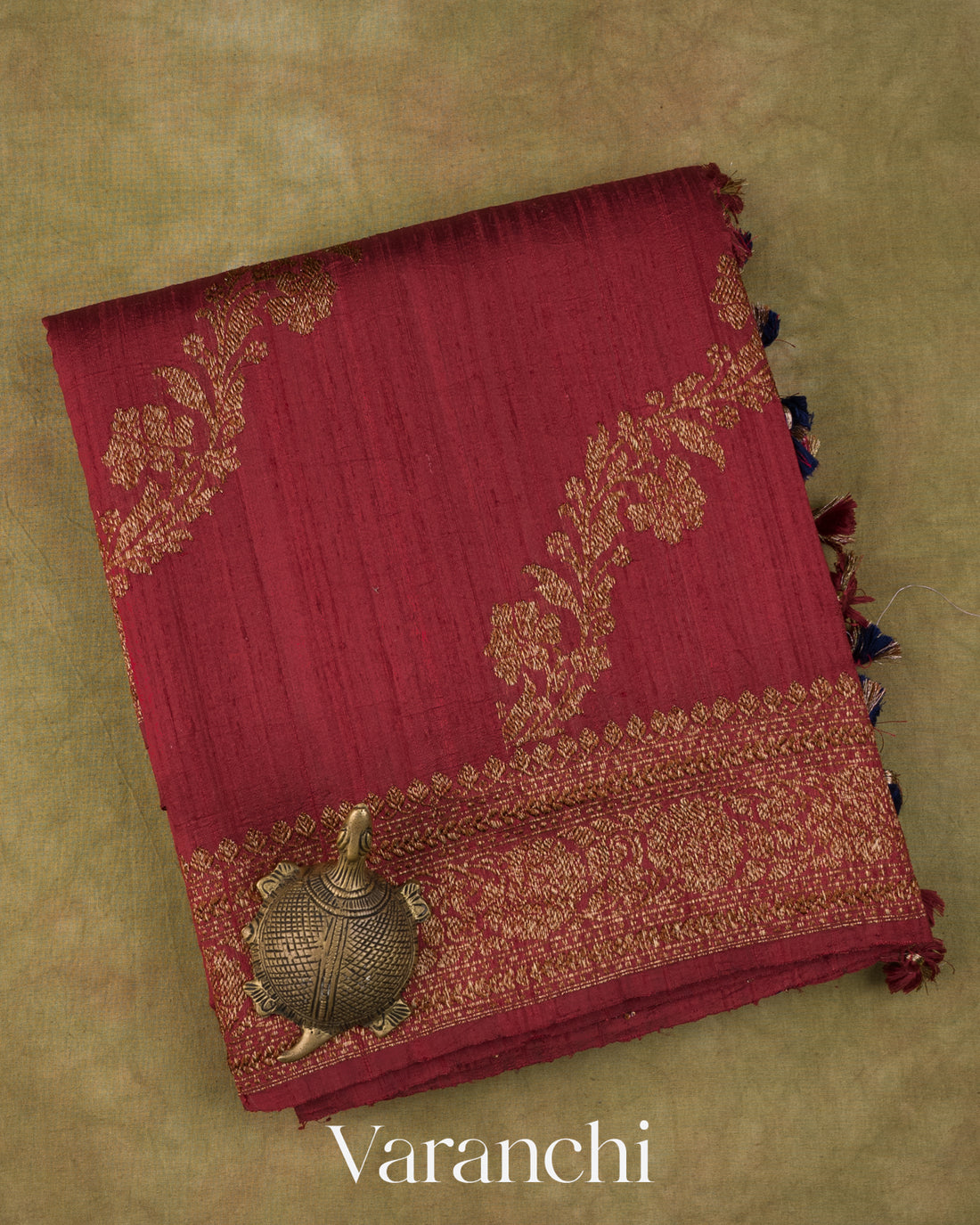 Maroon Floral Lehariya Pure Raw Silk Handloom Saree — Folded