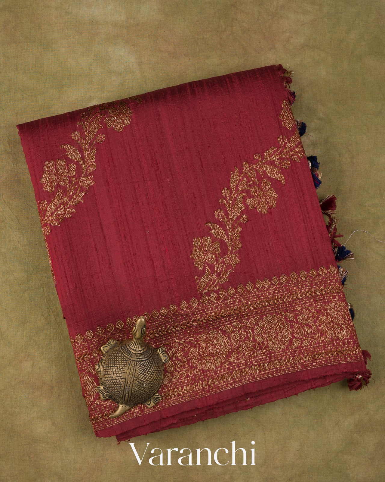 Maroon Floral Lehariya Pure Raw Silk Handloom Saree — Folded
