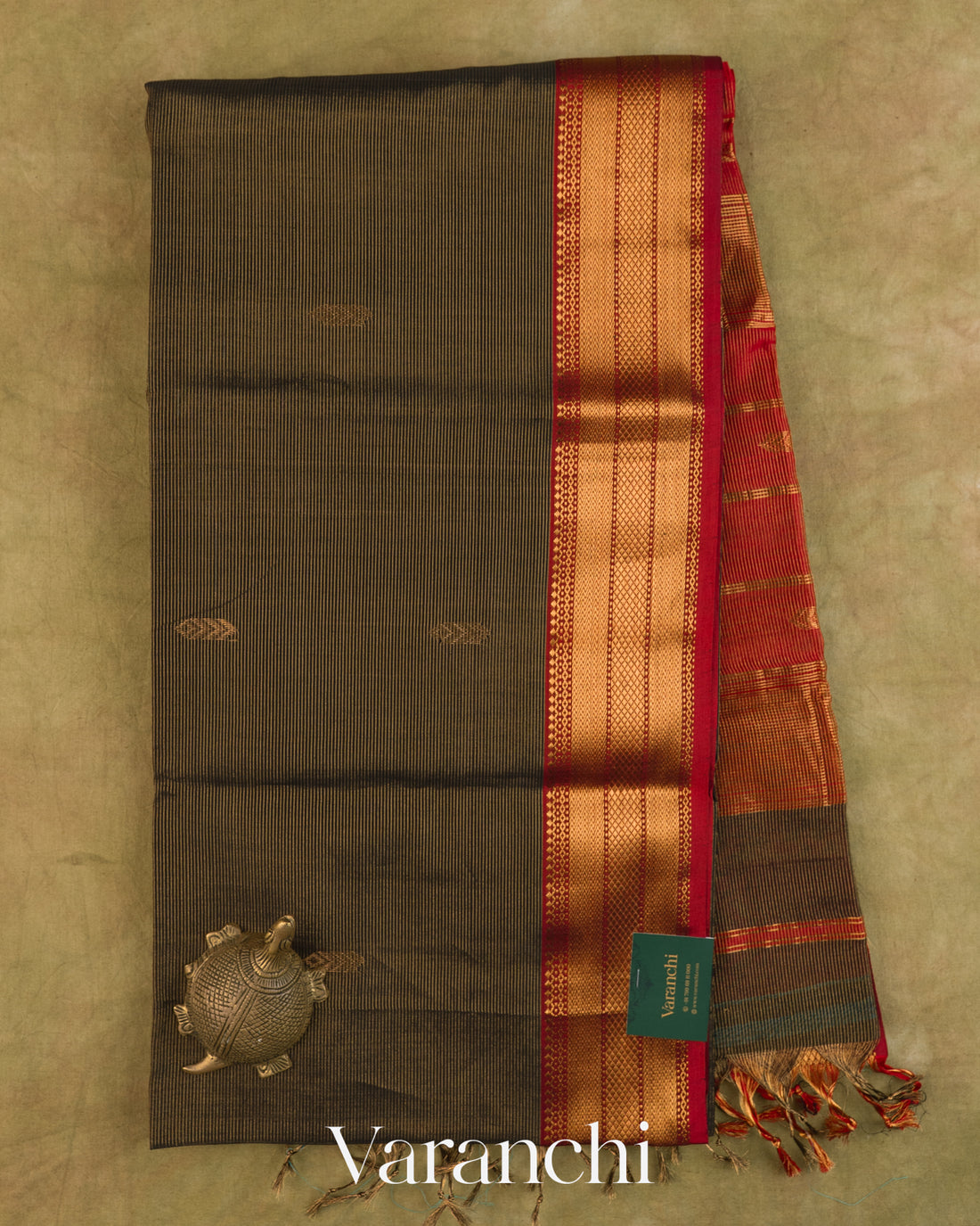 Black Pure Maheshwari Silk Cotton Handloom Saree — Full Saree