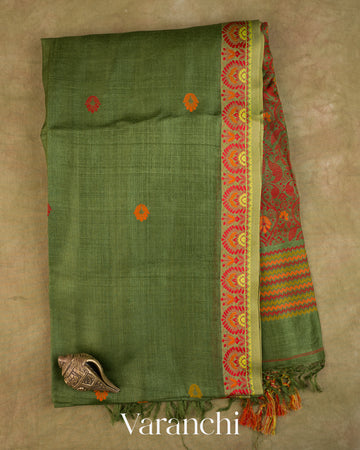 Leafy Green Floral Jamdani Pure Tussar Silk Handloom Saree — Full Saree