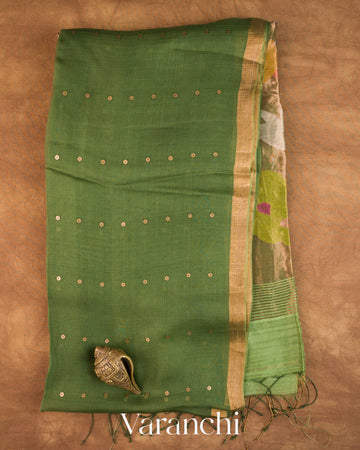 Leafy Green Sequin with Jamdani Paithani Pallu Pure Muslin Silk Handloom Saree — Folded
