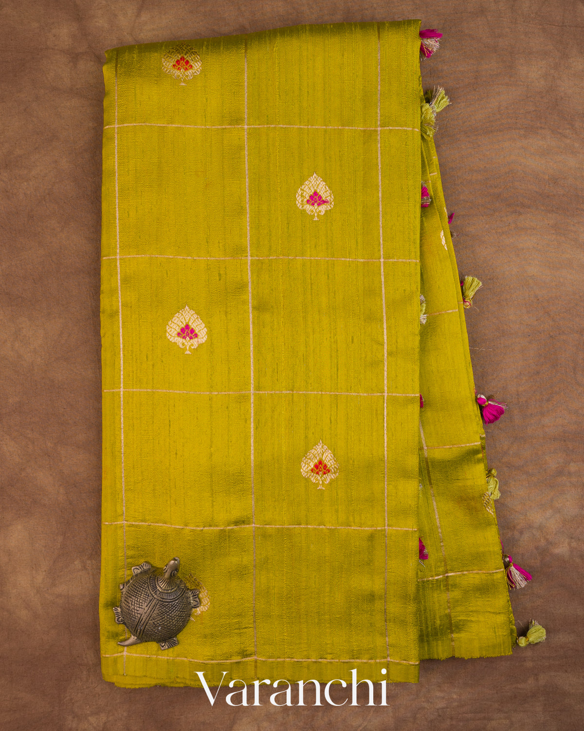 Light Mehandi Green Checkered Pure Raw Silk Handloom Saree — Full Saree