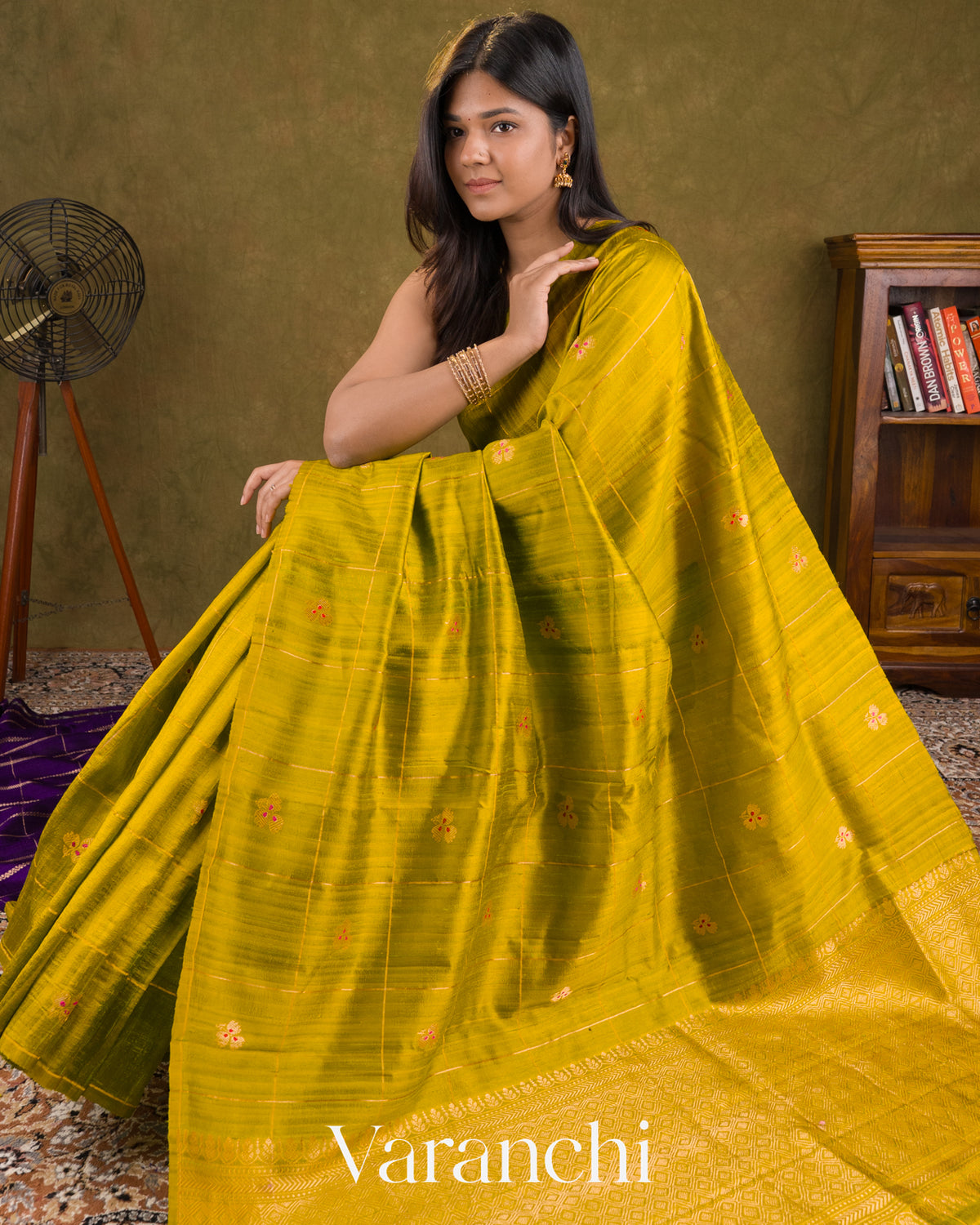 Light Mehandi Green Checks Pure Raw Silk Handloom Saree