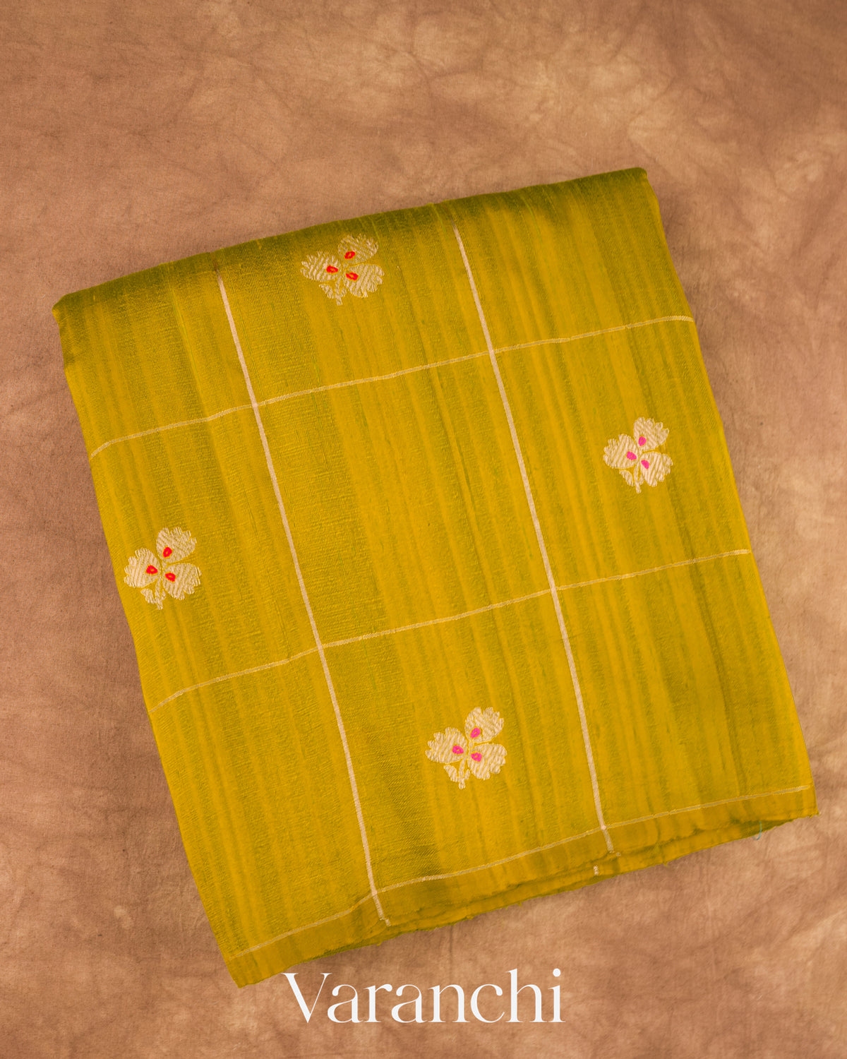 Light Mehandi Green Checks Pure Raw Silk Handloom Saree — Folded