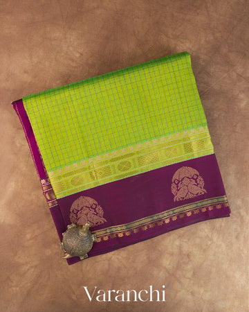 Parrot Green Checkered Pure Kanchipuram Silk Cotton Handloom Saree — Folded