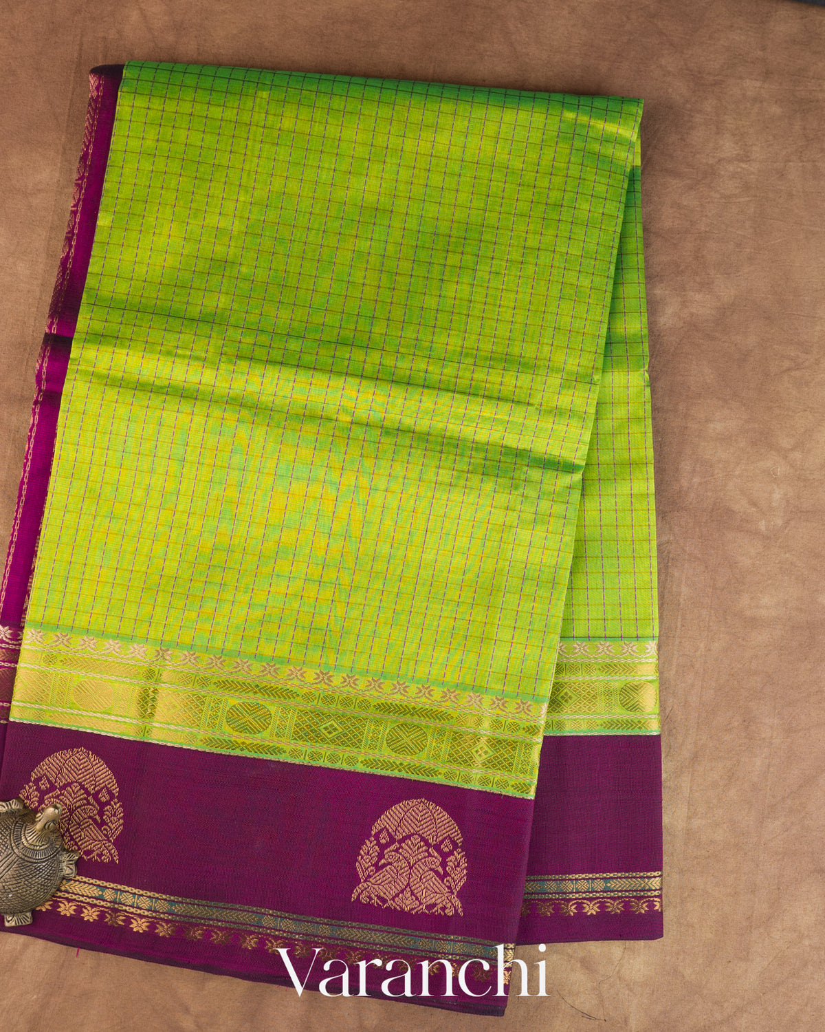 Parrot Green Checkered Pure Kanchipuram Silk Cotton Handloom Saree — Full Saree
