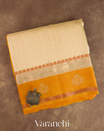 Ivory Checkered Pure Kanchipuram Silk Cotton Handloom Saree — Folded