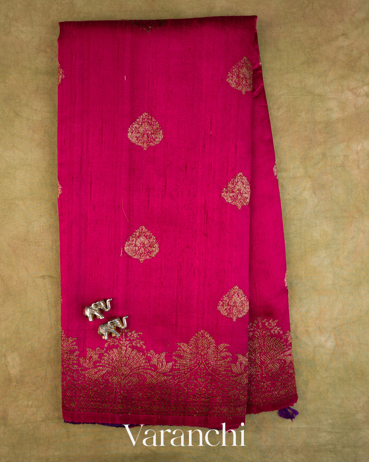 Deep Magenta Pure Raw Silk Handloom Saree — Full Saree