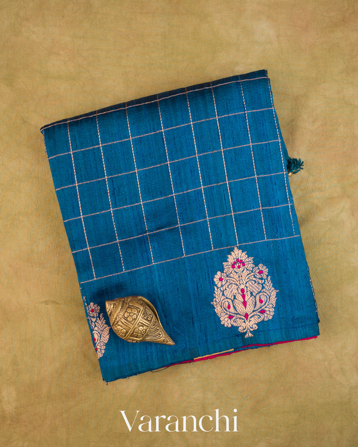Peacock Blue Checkered Pure Raw Silk Handloom Saree — Folded