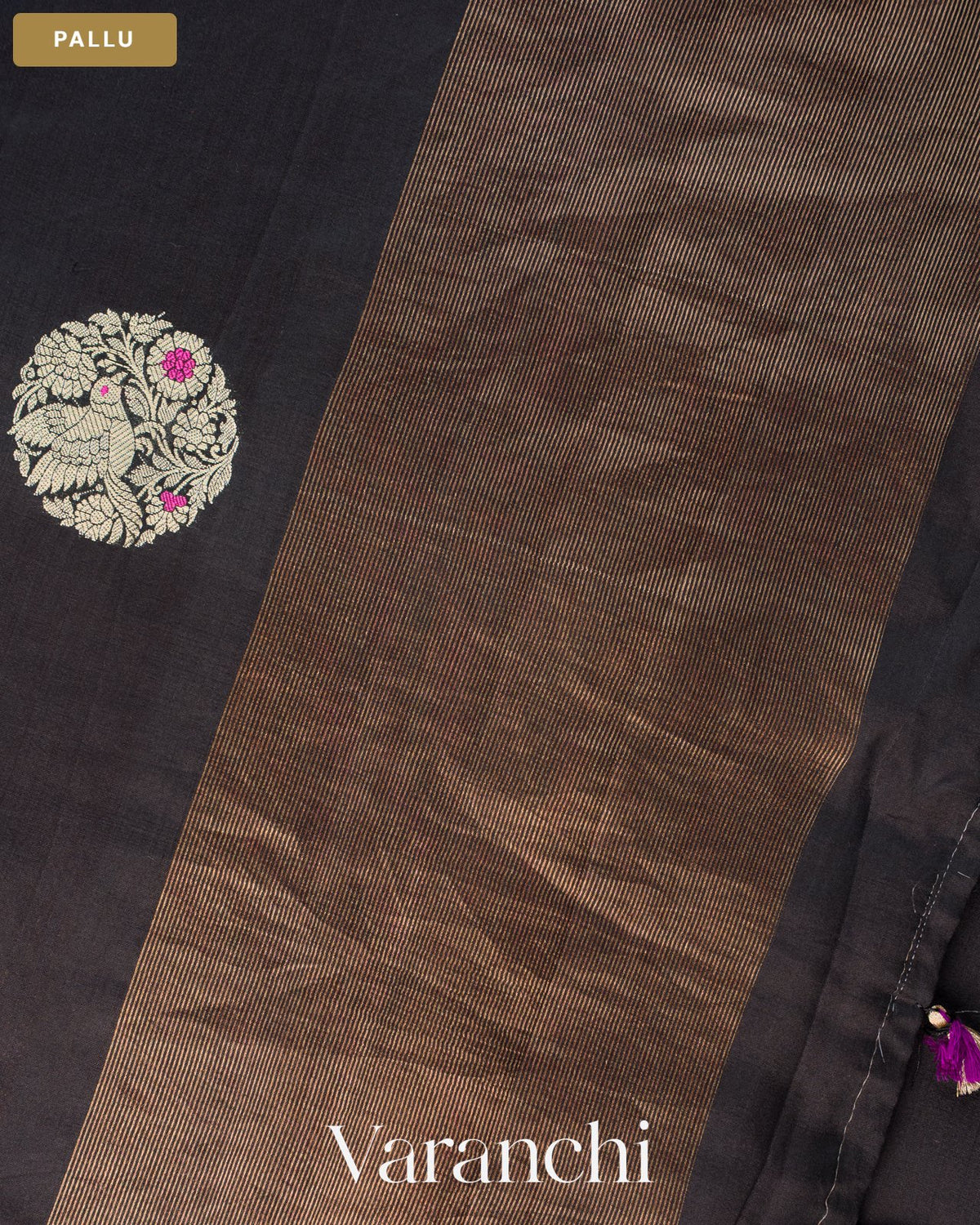 Black Pure Chiniya Silk Saree — Pallu