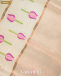 Off-White Lotus Jamdani Pure Silk Linen Handloom Saree — Pallu