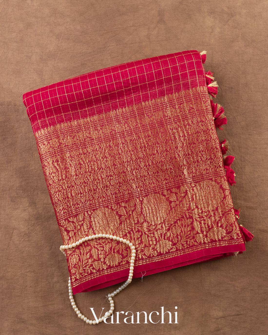 Tomato Red Checkered Pure Crush Kora Silk Saree — Folded