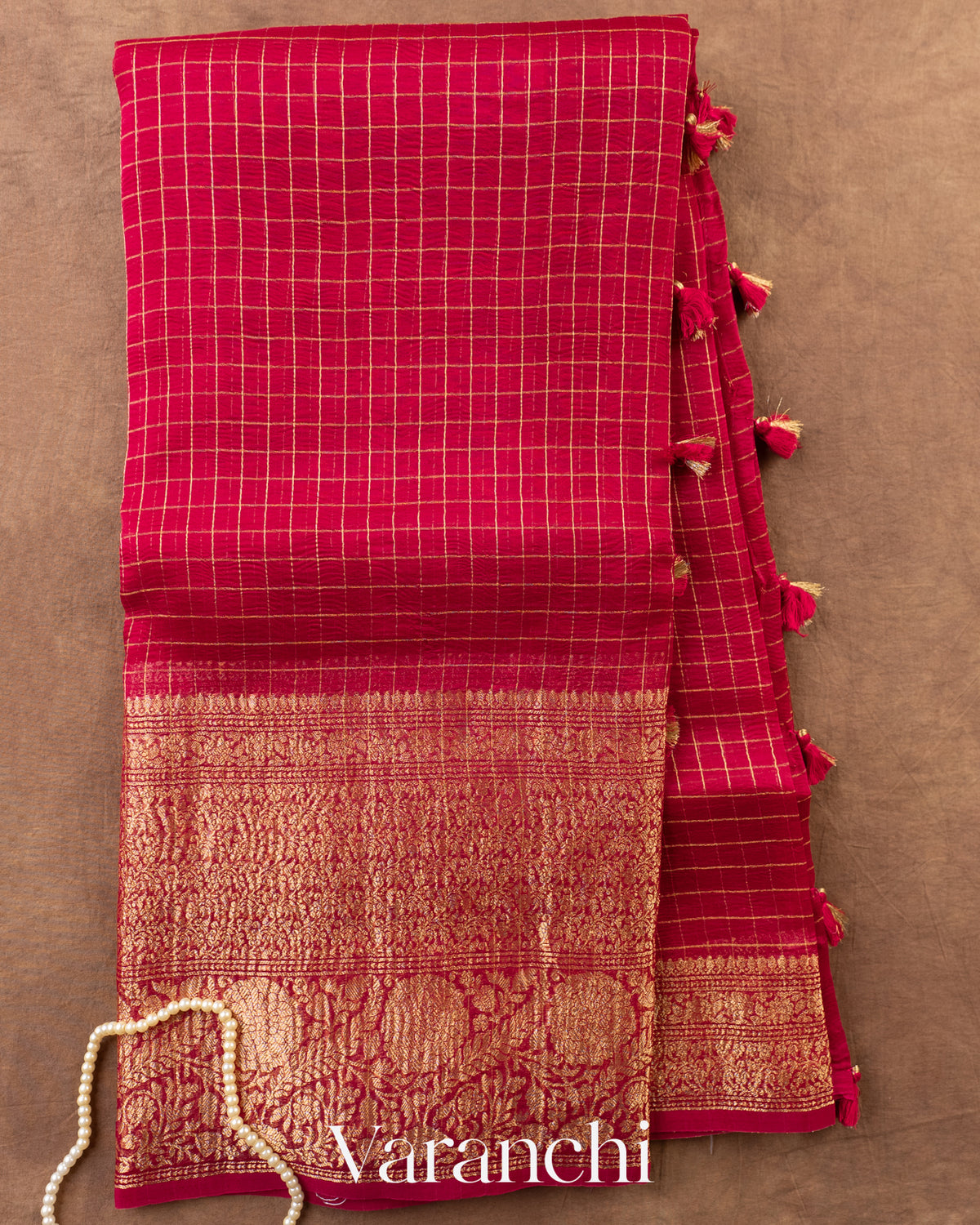 Tomato Red Checkered Pure Crush Kora Silk Saree — Full Saree