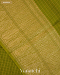 Mehandi Green Checkered Pure Crush Kora Silk Saree — Border