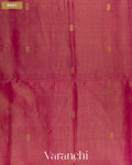 Magenta Zigzag Borderd Pure Maheshwari Silk Cotton Handloom Saree — Body