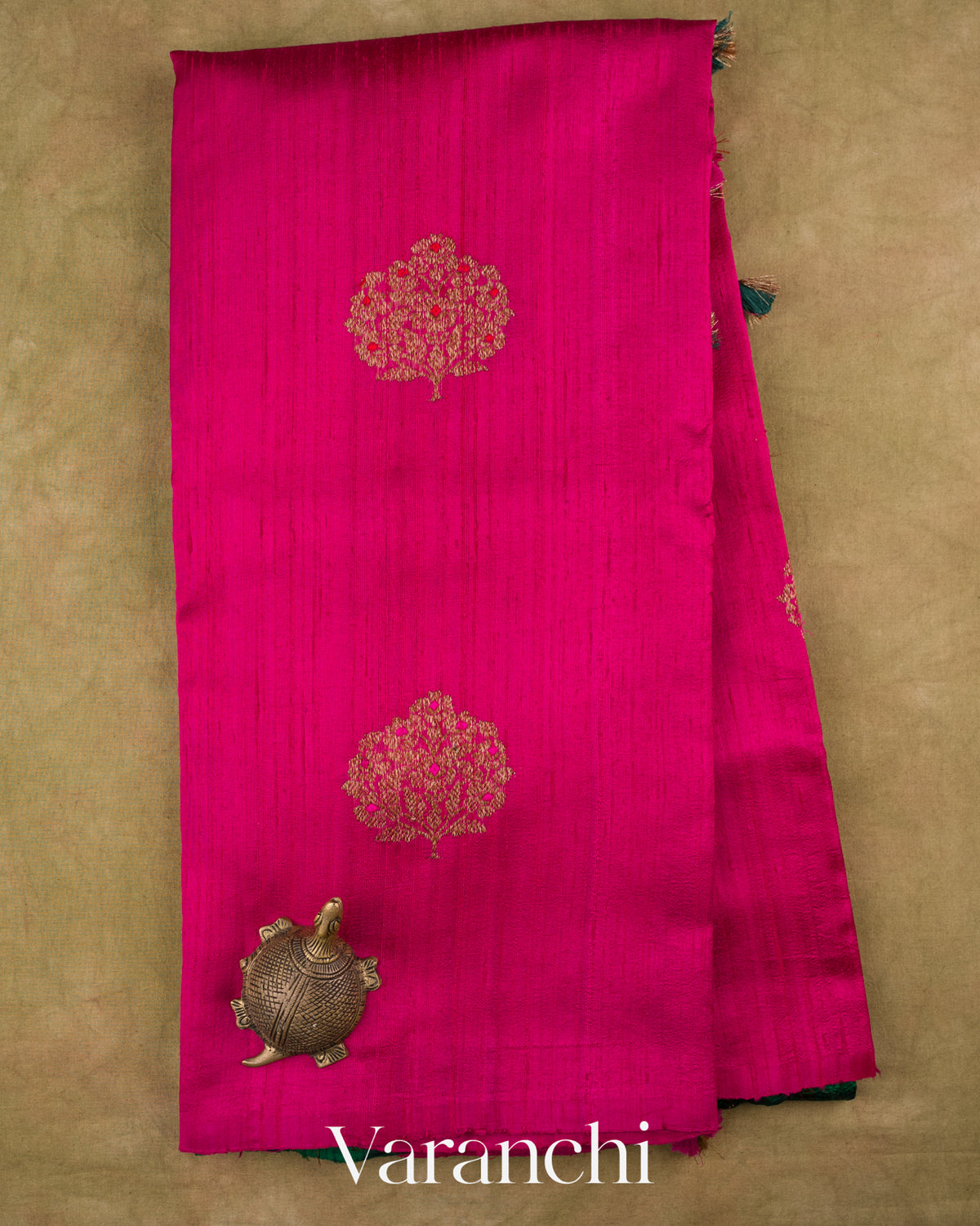 Rani Pink Borderless Pure Raw Silk Handloom Saree — Full Saree