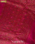 Rani Pink Borderless Pure Raw Silk Handloom Saree — Pallu