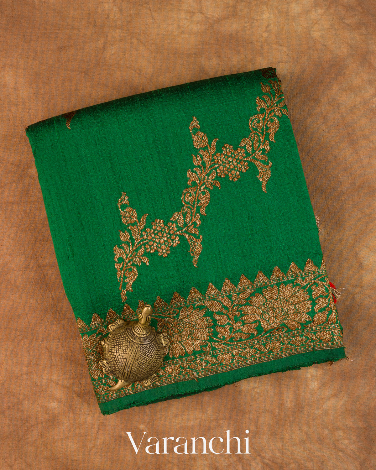 Bottle Green Floral Lehariya Pure Raw Silk Handloom Saree — Folded