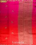 Magenta and Chilli Red Ombre-Dyed Pure Raw Silk Handloom Saree — Pallu