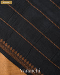 Camel Beige Borderless Lehariya Pure Raw Silk Handloom Saree — Blouse