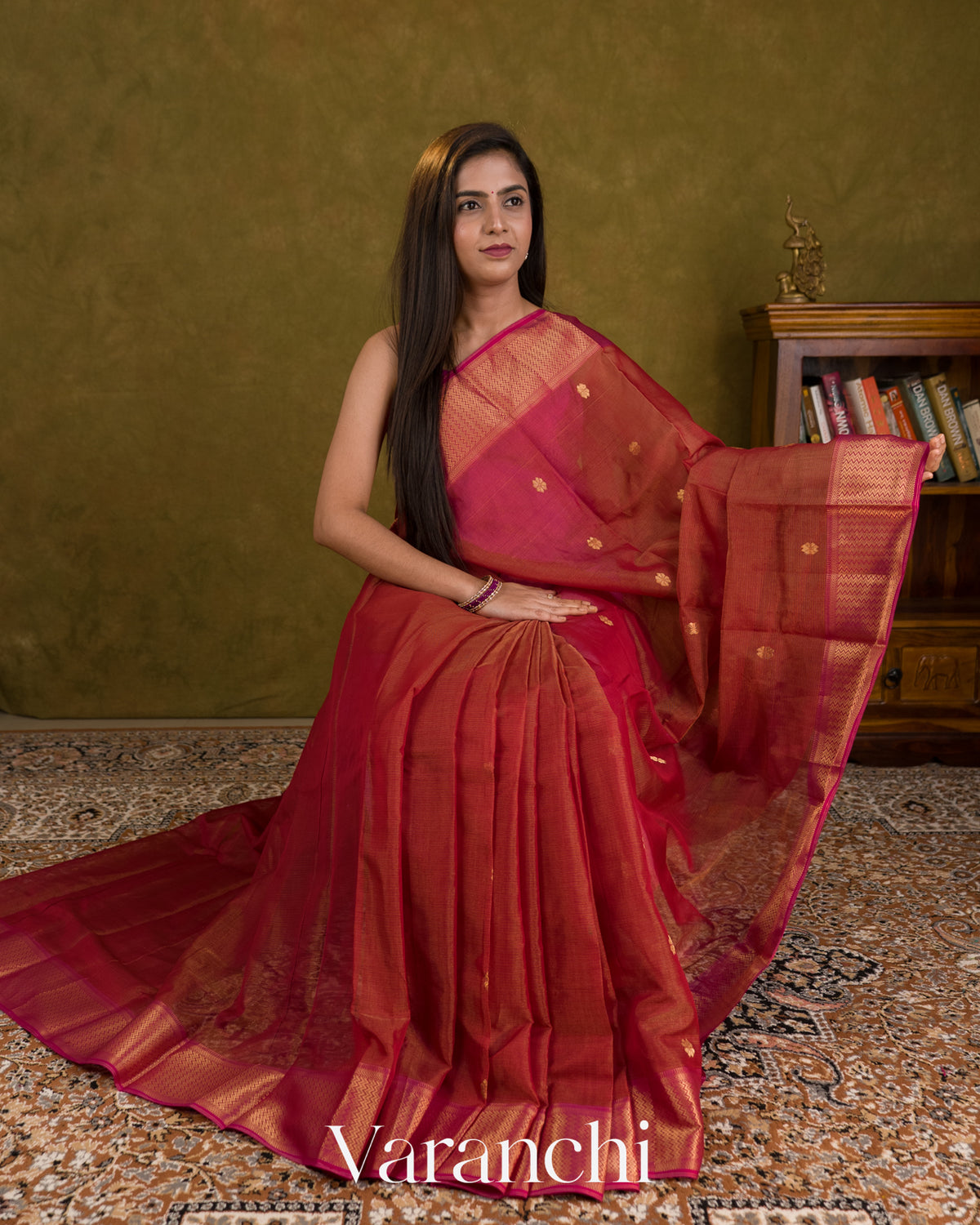 Maroon Zigzag Borderd Pure Maheshwari Silk Cotton Handloom Saree — Draped