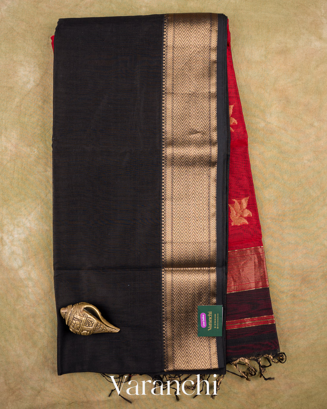 Black Zig Zg Bordered Pure Maheshwari Silk Cotton Handloom Saree — Full Saree