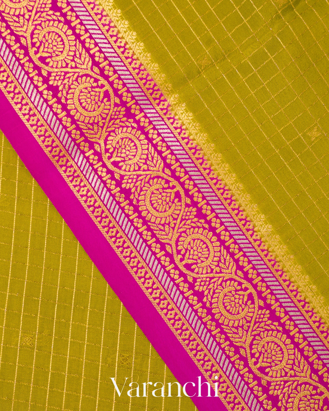 Mehendi Green Checkered Pure Mysore Crepe Silk Saree