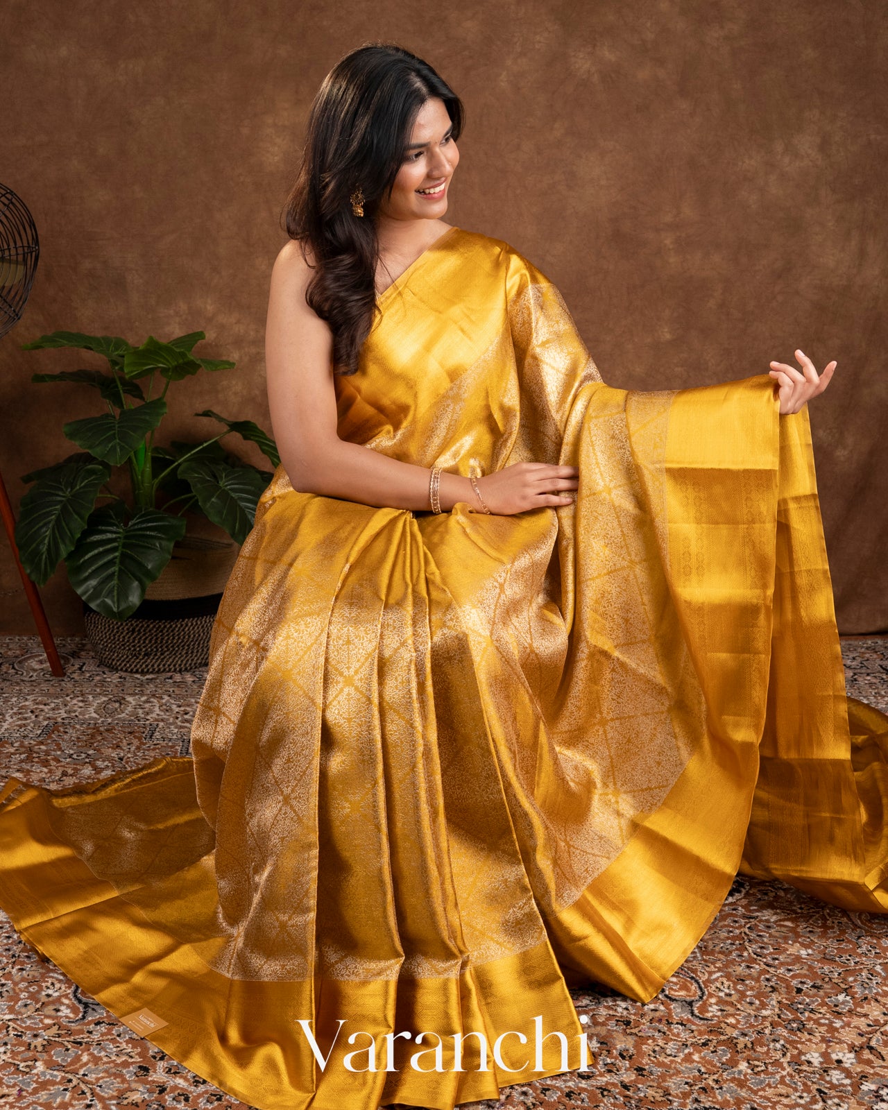 Golden Heavy Brocade Pure Tissue Kanchipuram Silk Saree