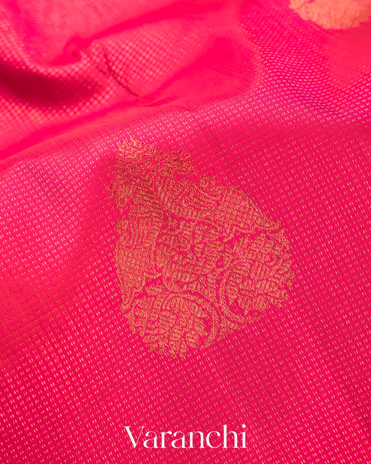 Reddish Pink Vaira Oosi Pure Kanchipuram Silk Handloom Saree