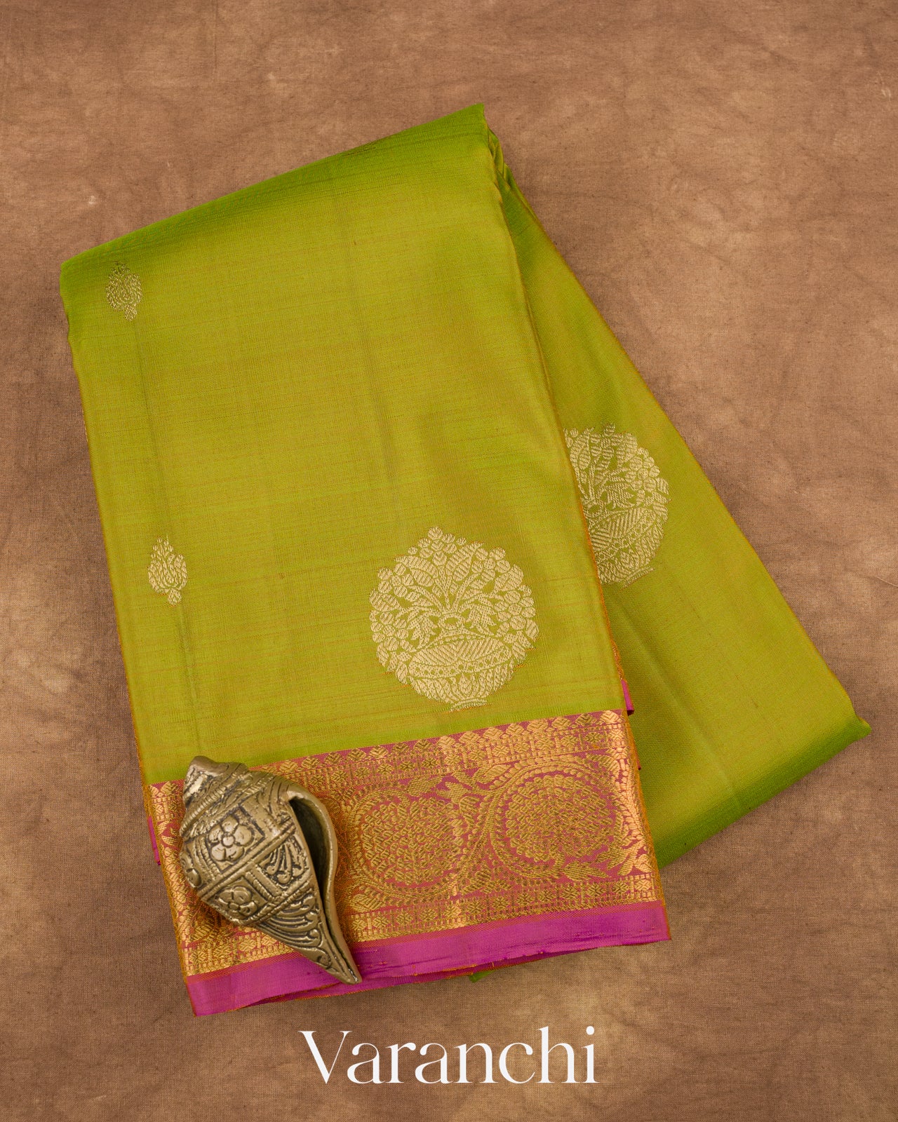 Parrot Green Pure Kanchipuram Silk Handloom Saree