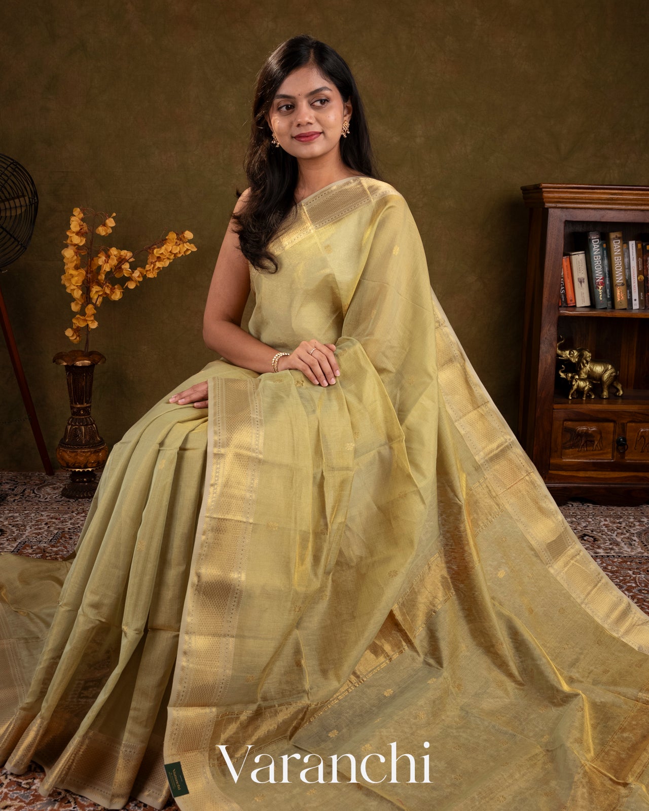 Light Pista Green Pure Maheswari Silk Cotton Tissue Handloom Saree