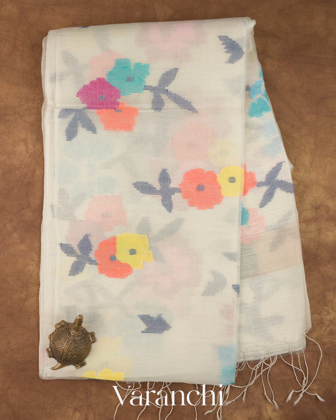 Soft White Borderless Jamdani Pure Muslin Silk Handloom Saree