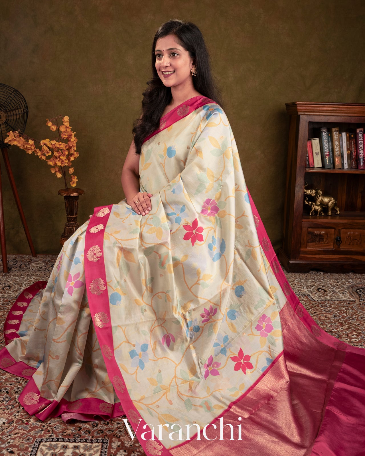 Off White Floral Printed Pure Raw Mango Silk Handloom Saree
