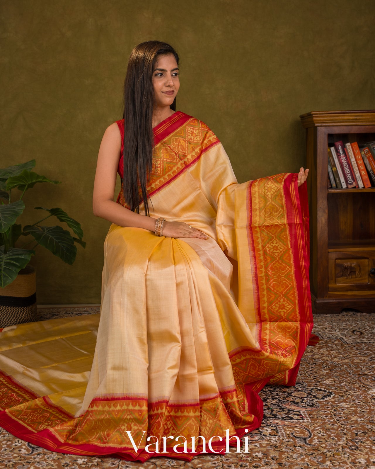 Cream Pure Rajkot Patola Silk Handloom Saree