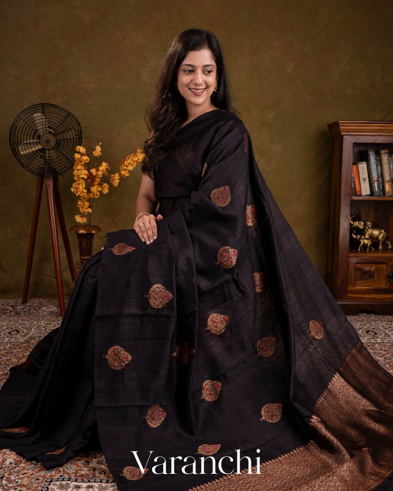 Jet Black Borderless Pure Raw Silk Handloom Saree