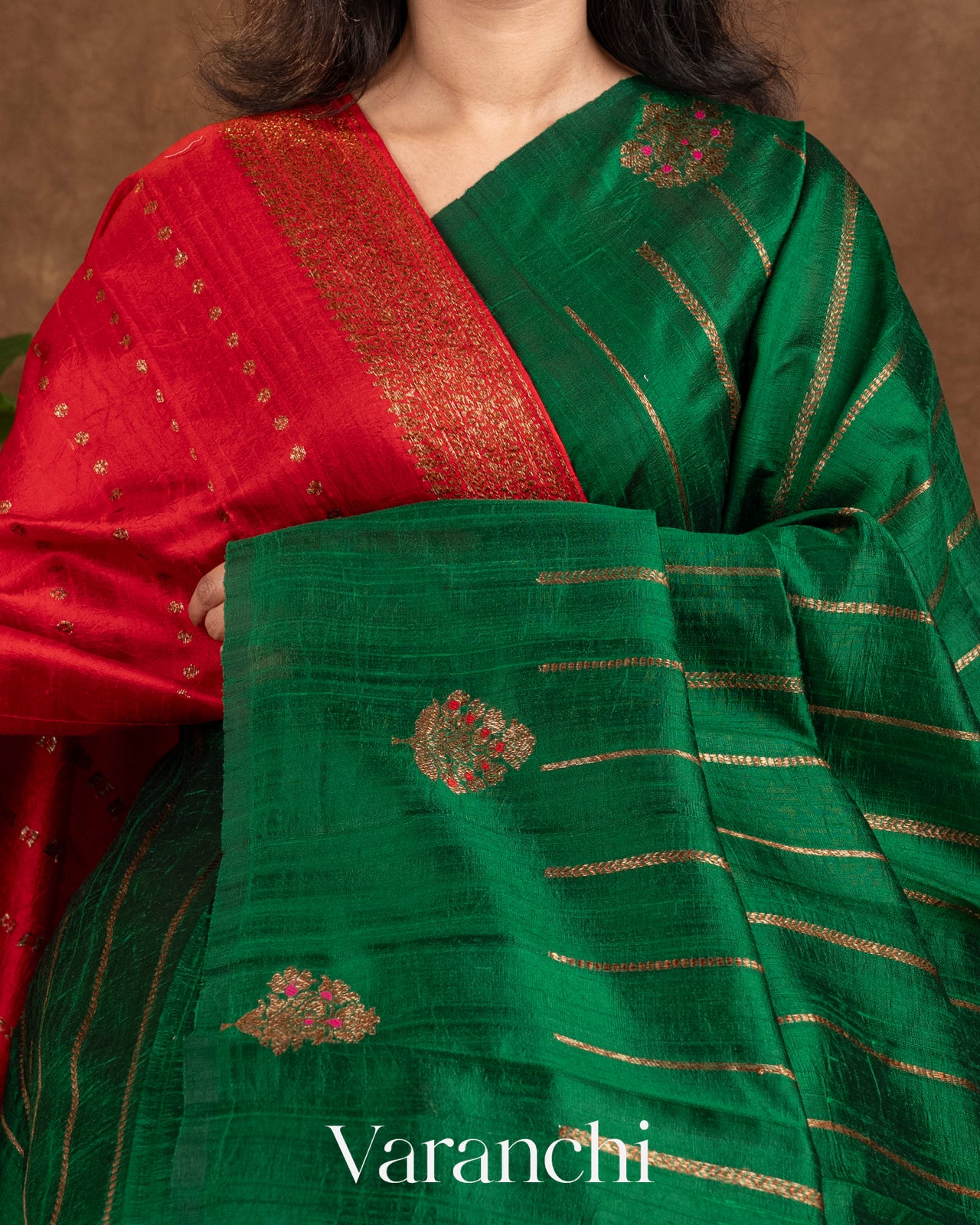 Bottle Green Borderless Striped Pure Raw Silk Handloom Saree 