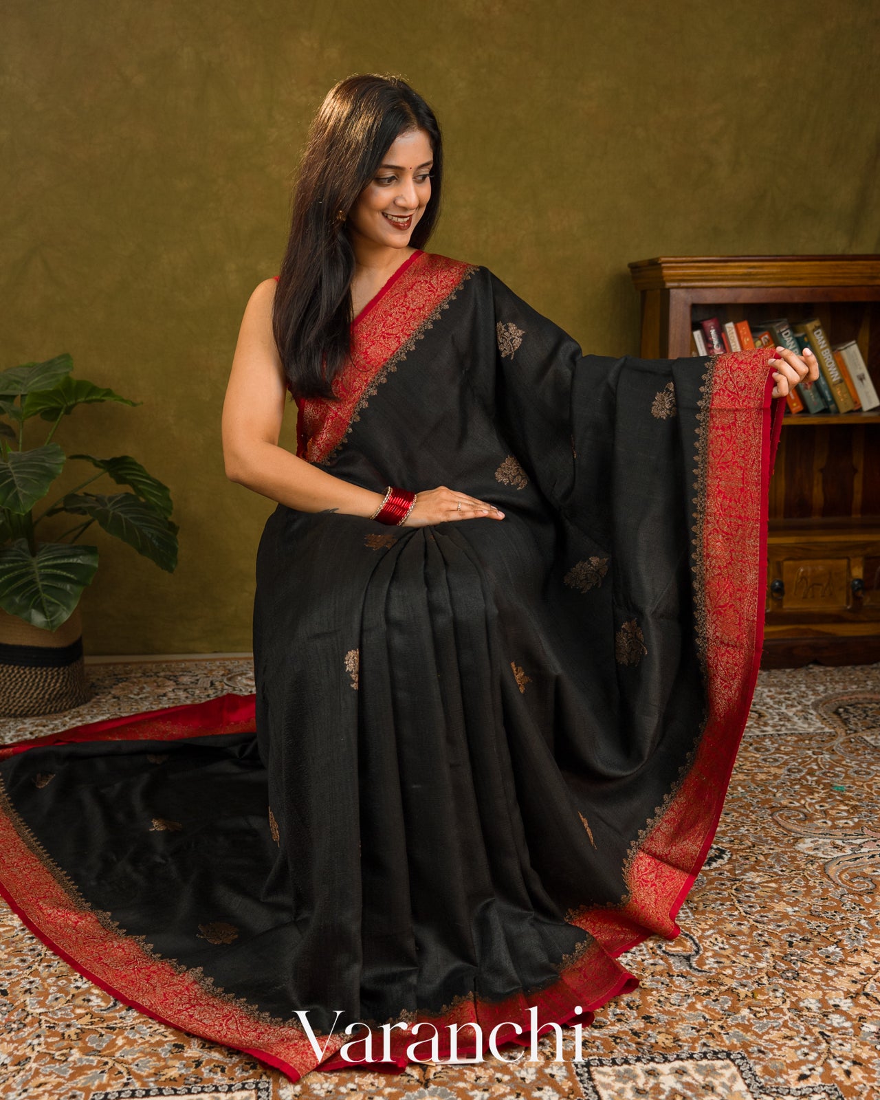 Jet Black Pure Raw Silk Handloom Saree
