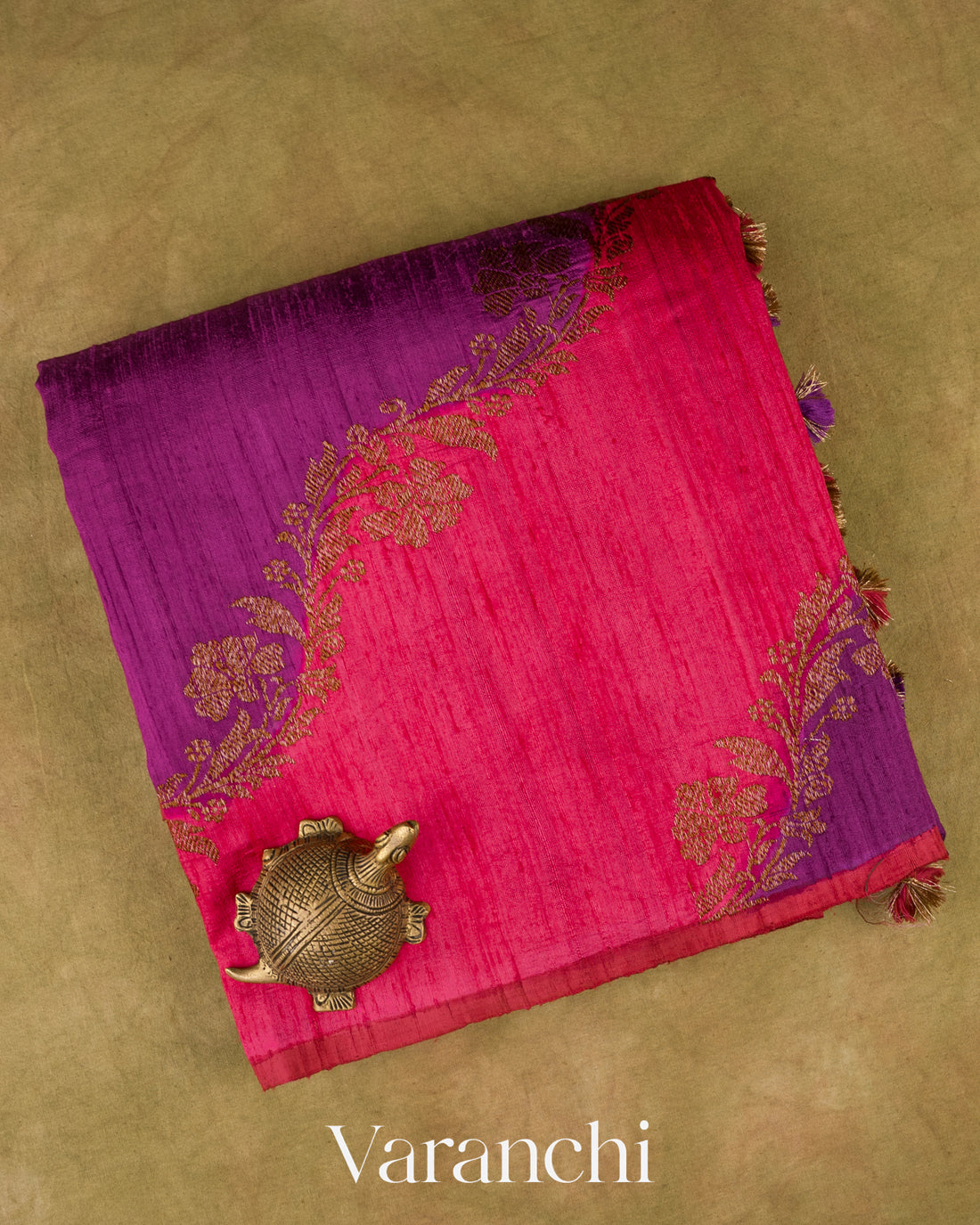 Magenta Borderless Tricolour Rangkaat Pure Raw Silk Handloom Saree